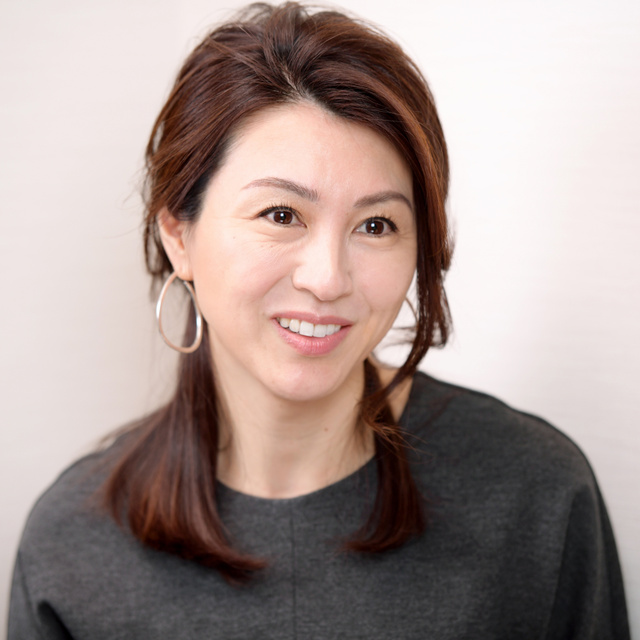 雨宮塔子は離婚 してもパリ在住 一男一女と暮らす子育てと仕事 エンタメ受信中