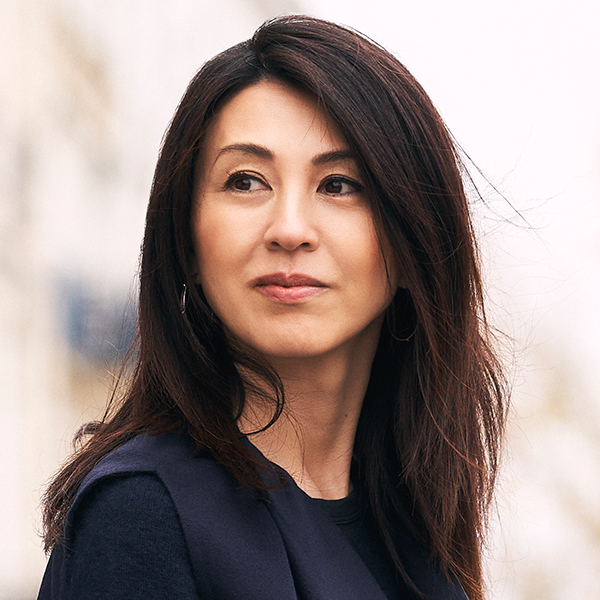 雨宮塔子は離婚 してもパリ在住 一男一女と暮らす子育てと仕事 エンタメ受信中